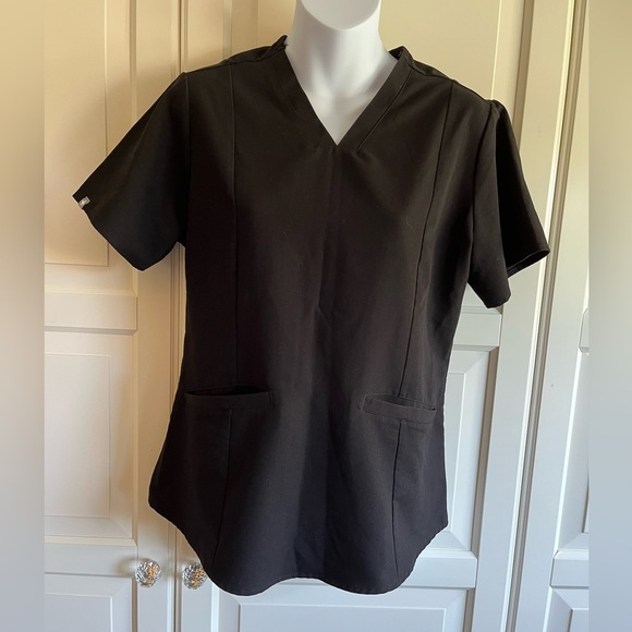 Figs Black  pullover short sleeve medical scrubs front pocket top size small - Picture 7 of 14